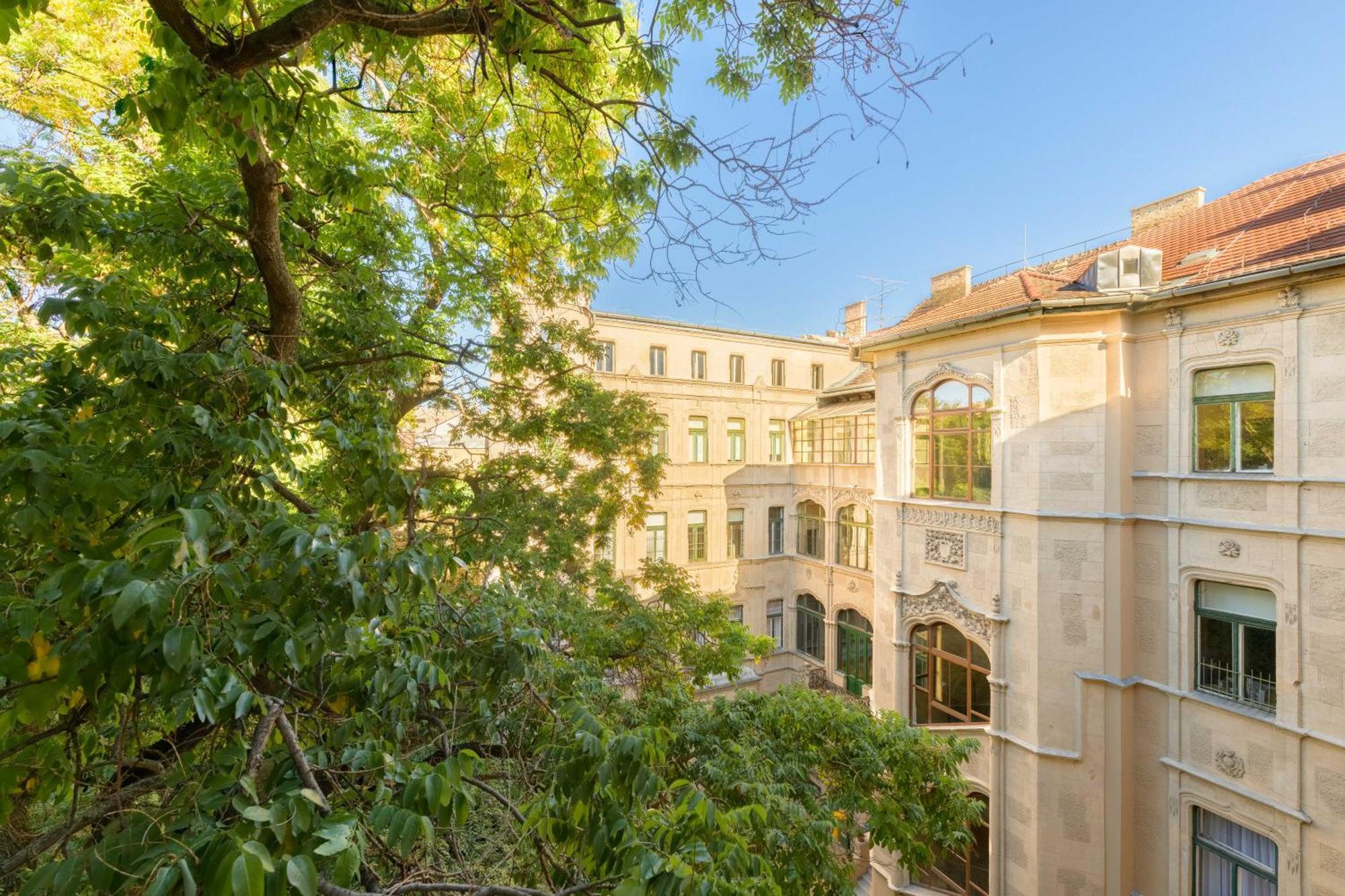 Millenium Spa-Heroes Lejlighed Budapest Eksteriør billede